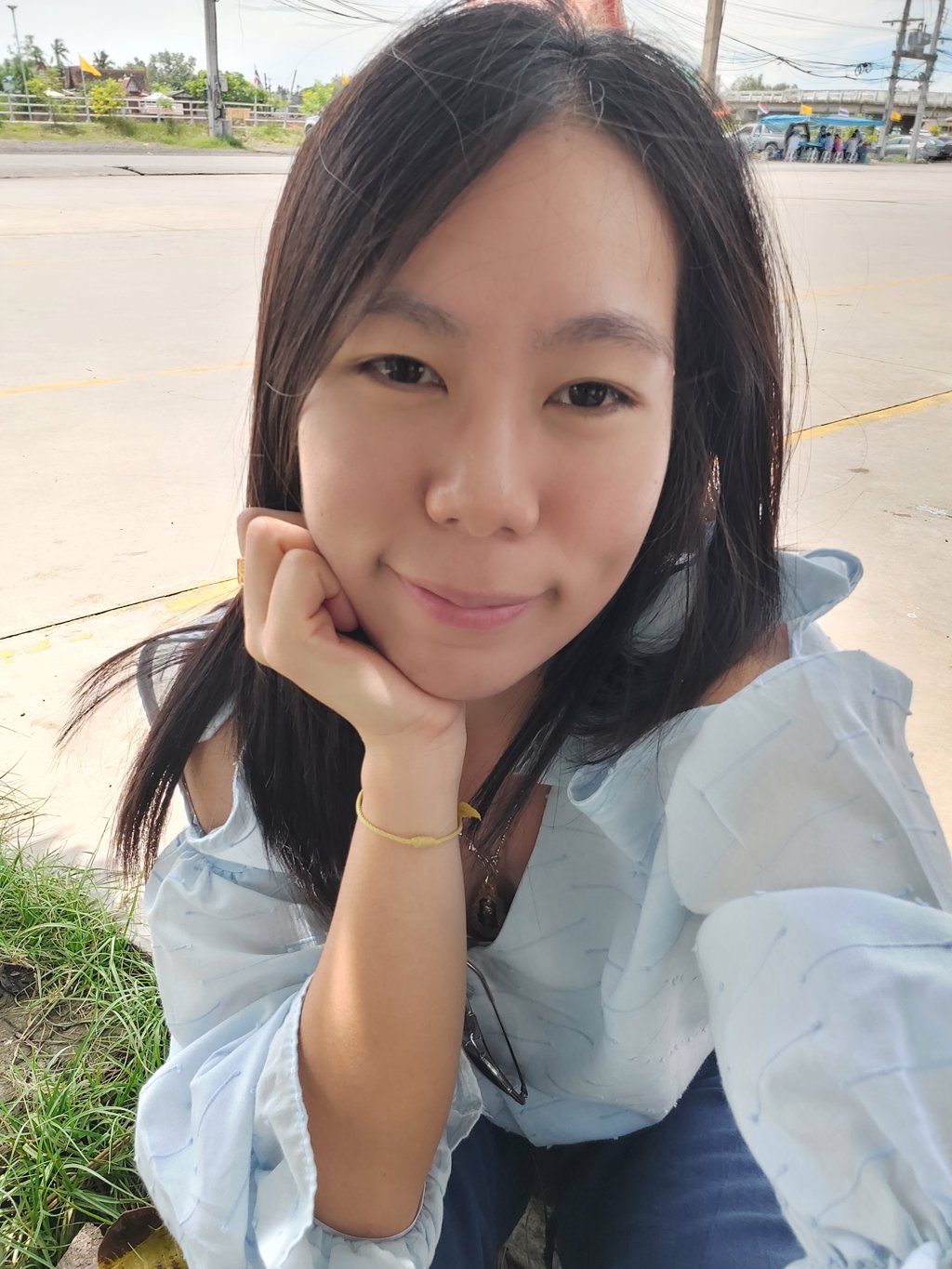 หาผู้ใหญ่อบอุ่นและใจดีที่ดูแลได้คะ